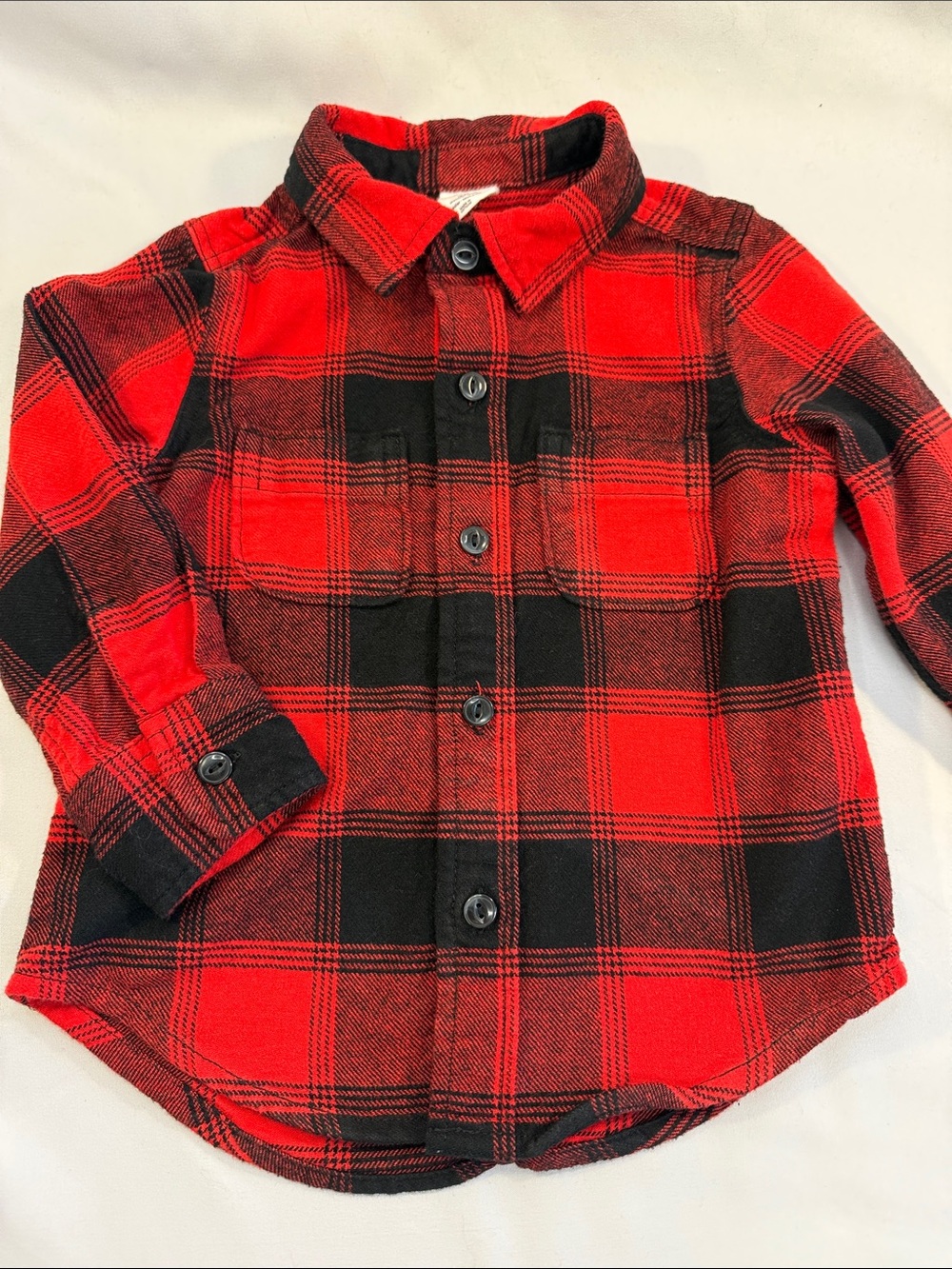 GAP Red and Black Plaid Flannel Button-Down Shirt